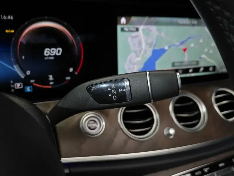 2022 Mercedes-Benz E-Класс с пробегом 25 704 км
