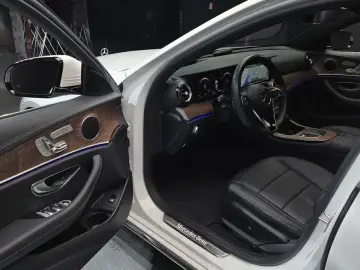2022 Mercedes-Benz E-Класс с пробегом 25 704 км