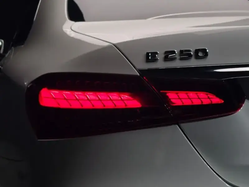 2022 Mercedes-Benz E-Класс с пробегом 25 704 км