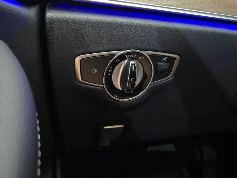 2022 Mercedes-Benz E-Класс с пробегом 25 704 км