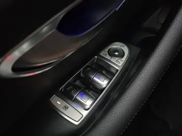 2022 Mercedes-Benz E-Класс с пробегом 25 704 км