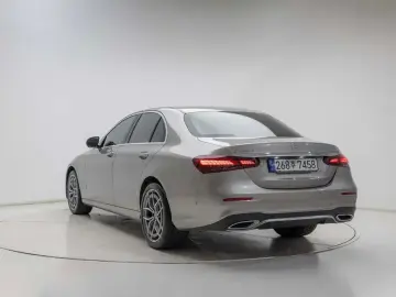 2022 Mercedes-Benz E-Класс с пробегом 14 358 км