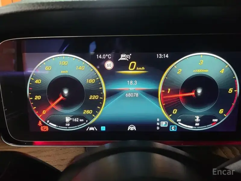 2021 Mercedes-Benz E-Класс с пробегом 68 078 км