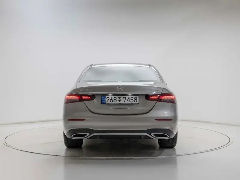 2022 Mercedes-Benz E-Класс с пробегом 14 358 км
