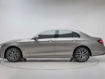 2022 Mercedes-Benz E-Класс с пробегом 14 358 км