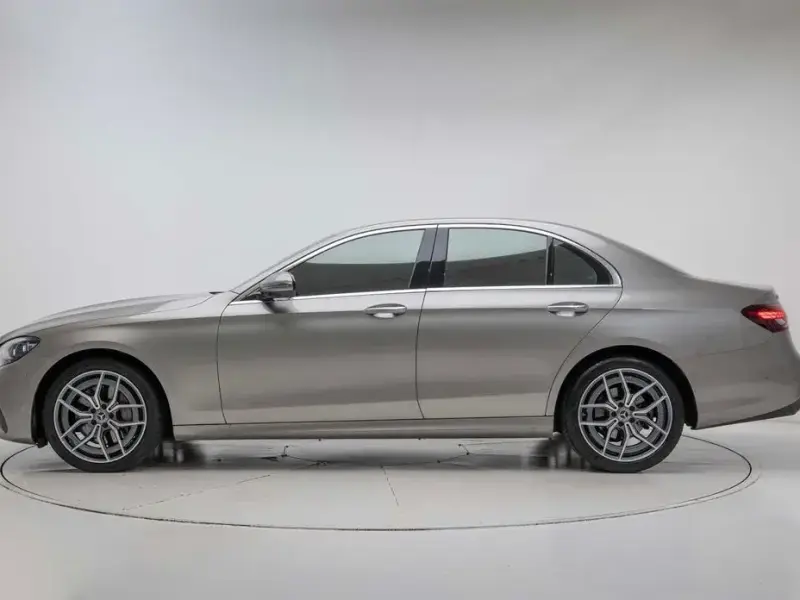 2022 Mercedes-Benz E-Класс с пробегом 14 358 км