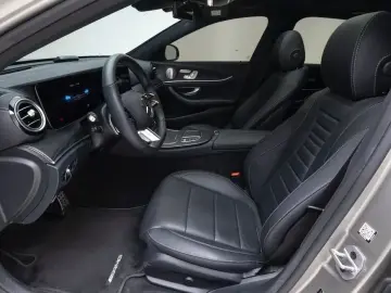 2022 Mercedes-Benz E-Класс с пробегом 14 358 км