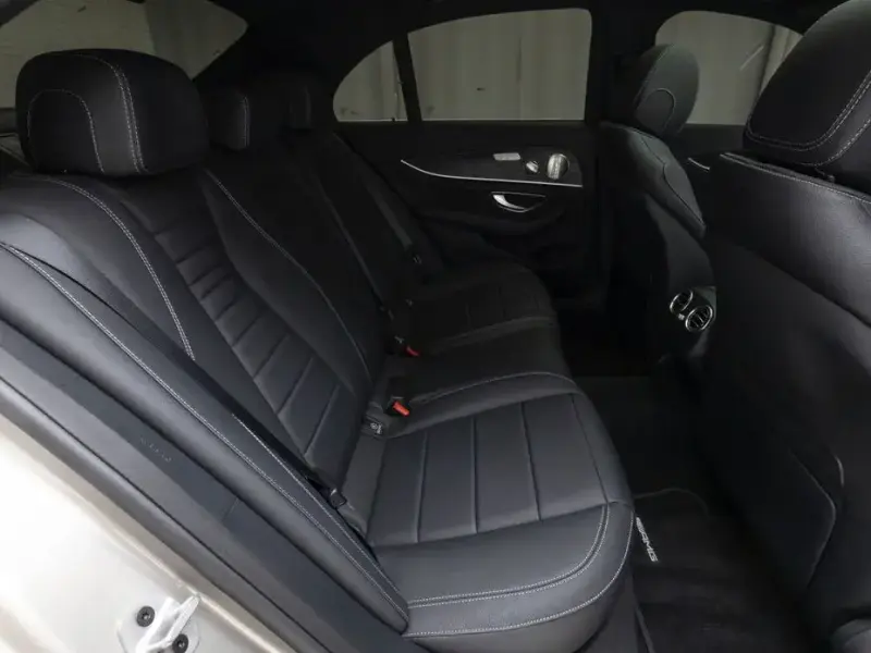 2022 Mercedes-Benz E-Класс с пробегом 14 358 км