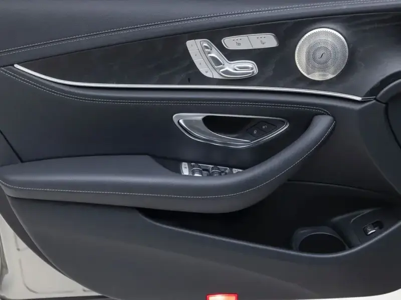 2022 Mercedes-Benz E-Класс с пробегом 14 358 км