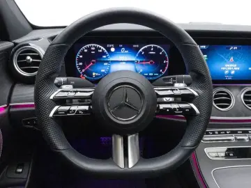 2022 Mercedes-Benz E-Класс с пробегом 14 358 км