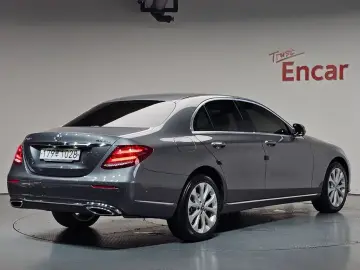 2020 Mercedes-Benz E-Класс с пробегом 64 281 км