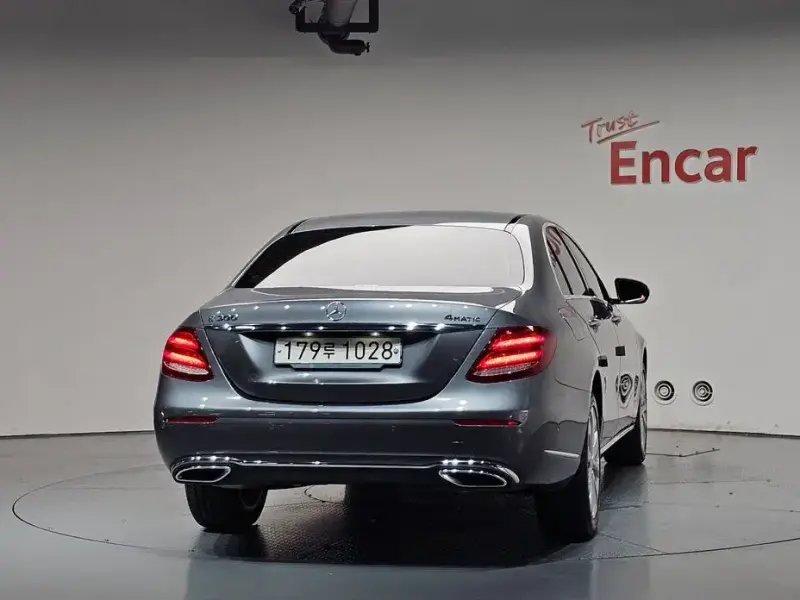 2020 Mercedes-Benz E-Класс с пробегом 64 281 км