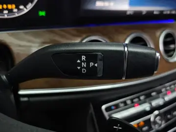2020 Mercedes-Benz E-Класс с пробегом 64 281 км