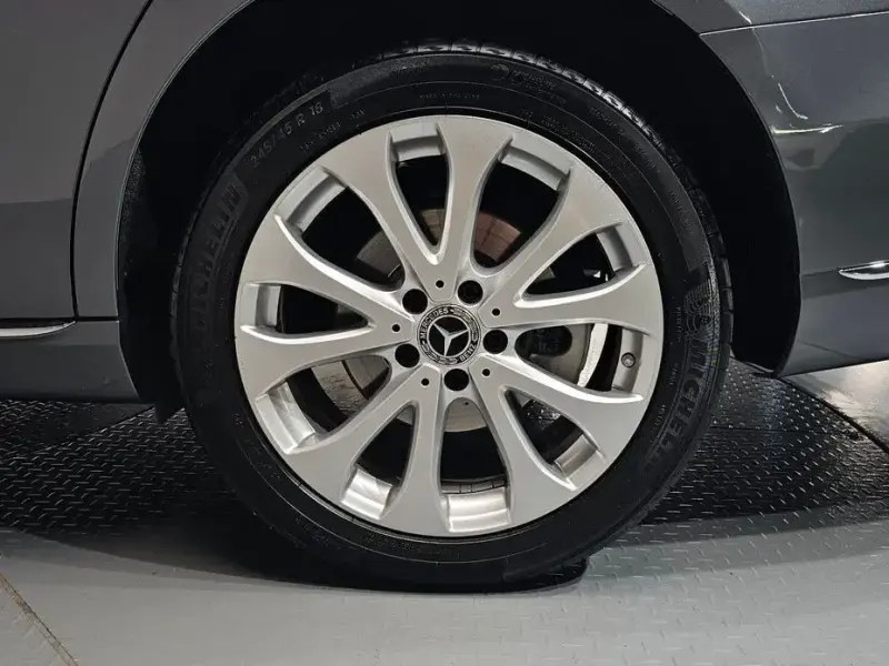 2020 Mercedes-Benz E-Класс с пробегом 64 281 км
