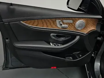 2020 Mercedes-Benz E-Класс с пробегом 64 281 км