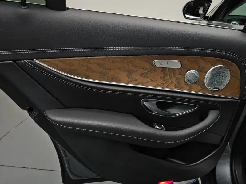 2020 Mercedes-Benz E-Класс с пробегом 64 281 км