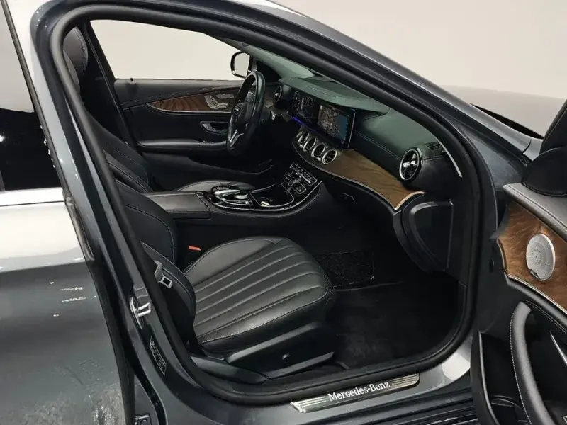 2020 Mercedes-Benz E-Класс с пробегом 64 281 км