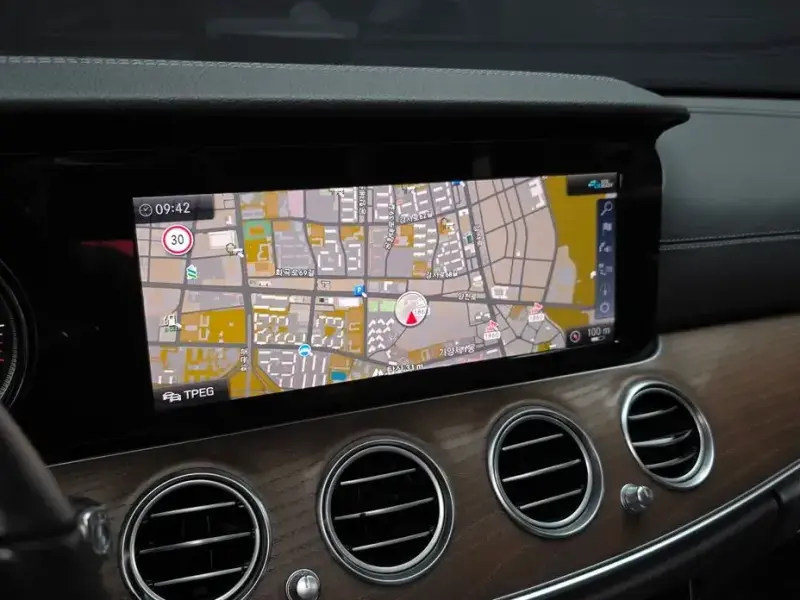 2020 Mercedes-Benz E-Класс с пробегом 116 619 км