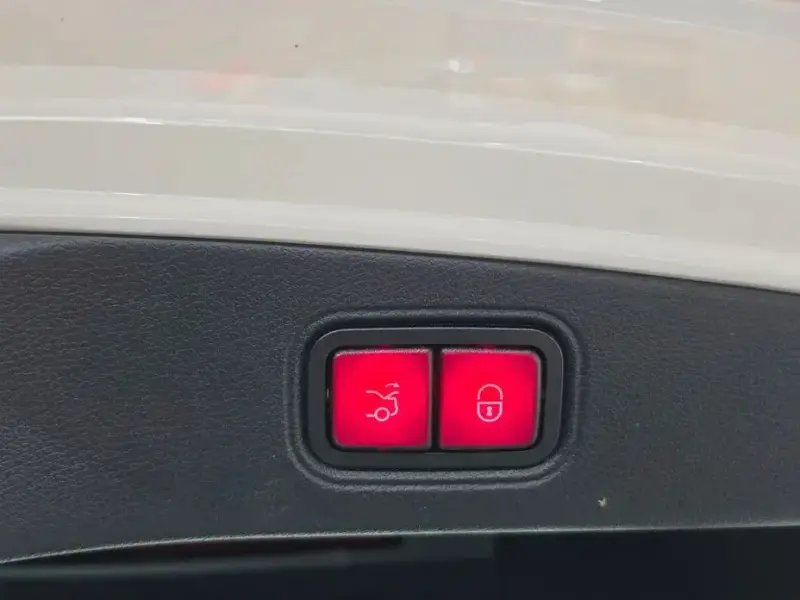 2020 Mercedes-Benz E-Класс с пробегом 38 651 км