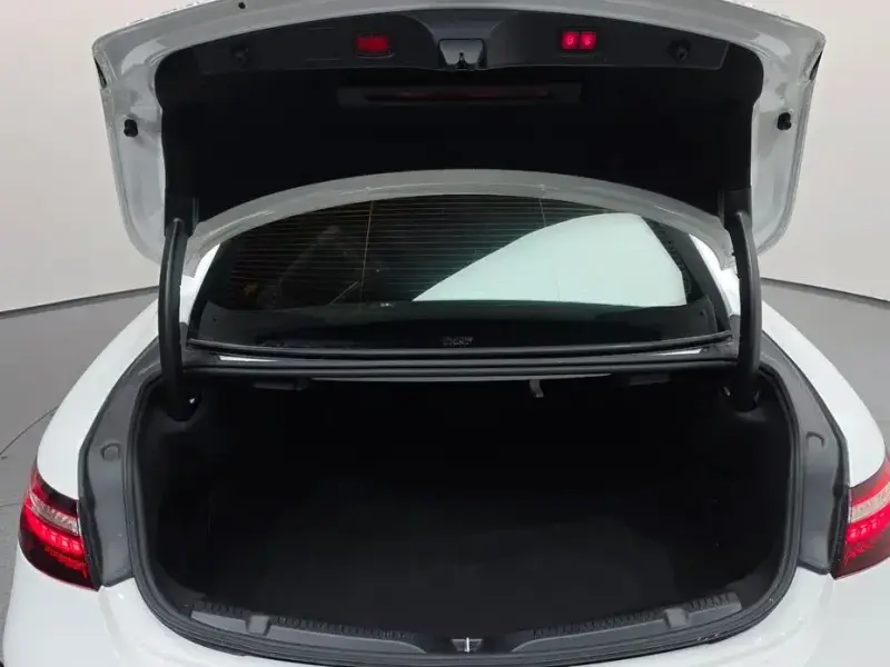 2020 Mercedes-Benz E-Класс с пробегом 38 651 км