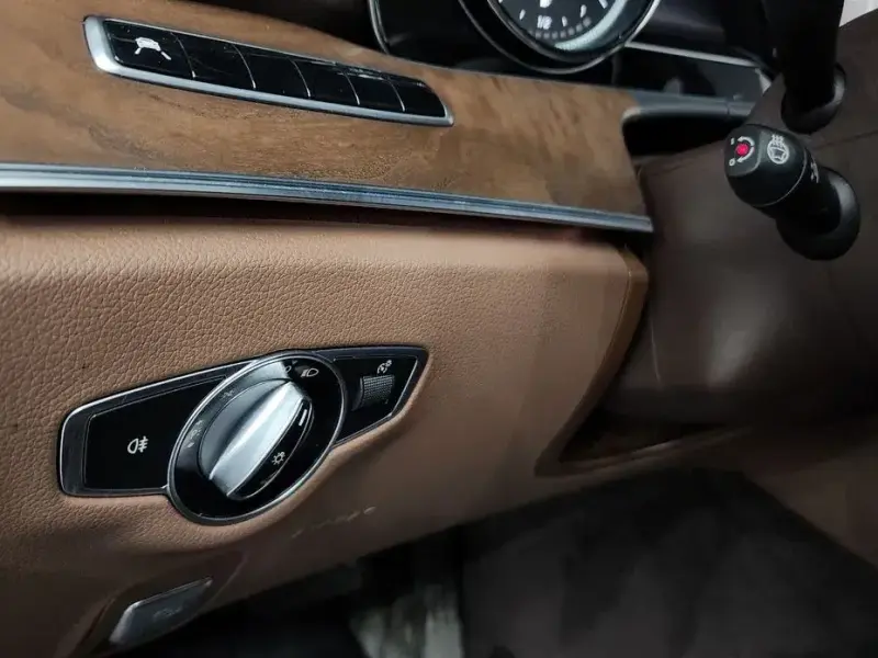 2019 Mercedes-Benz E-Класс с пробегом 113 853 км