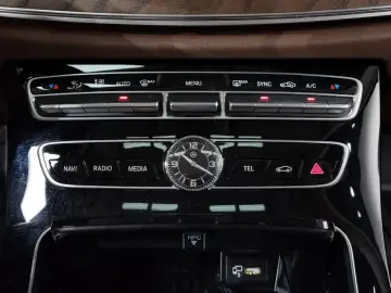 2019 Mercedes-Benz E-Класс с пробегом 113 853 км