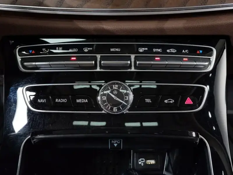 2019 Mercedes-Benz E-Класс с пробегом 113 853 км