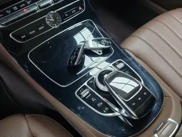 2019 Mercedes-Benz E-Класс с пробегом 42 995 км