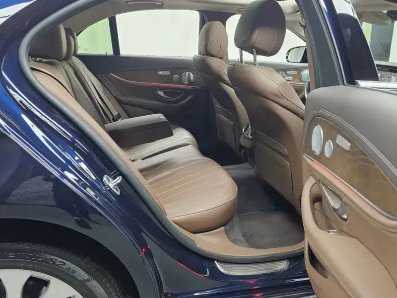 2019 Mercedes-Benz E-Класс с пробегом 42 995 км