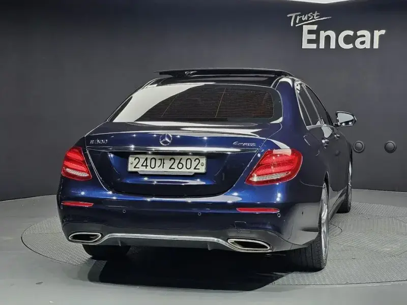 2020 Mercedes-Benz E-Класс с пробегом 112 964 км