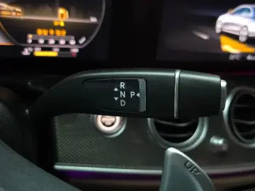 2019 Mercedes-Benz E-Класс с пробегом 64 219 км