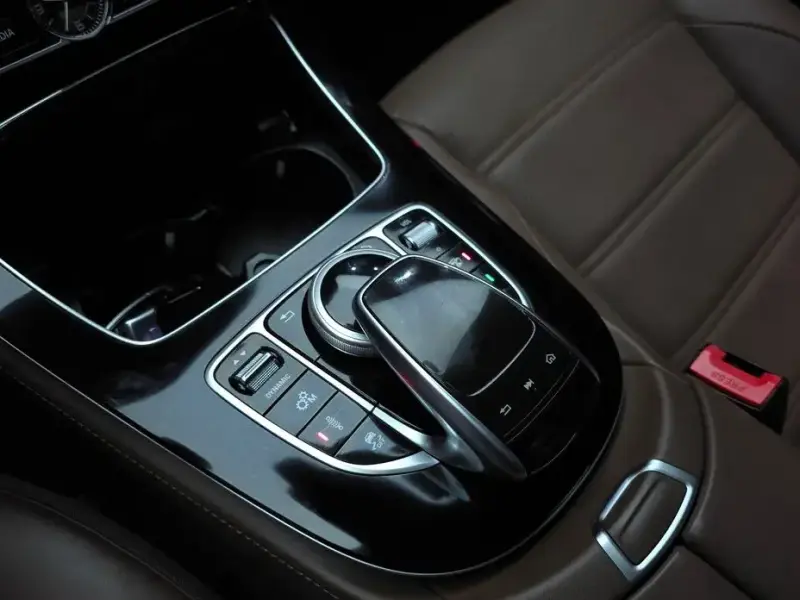 2019 Mercedes-Benz E-Класс с пробегом 64 219 км