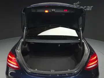 2019 Mercedes-Benz E-Класс с пробегом 64 219 км