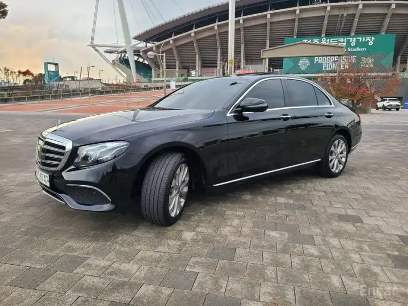 2020 Mercedes-Benz E-Класс с пробегом 135 162 км