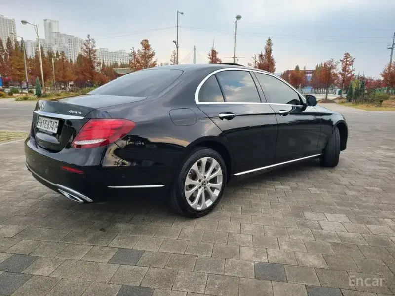 2020 Mercedes-Benz E-Класс с пробегом 135 162 км