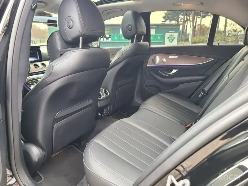 2020 Mercedes-Benz E-Класс с пробегом 135 162 км