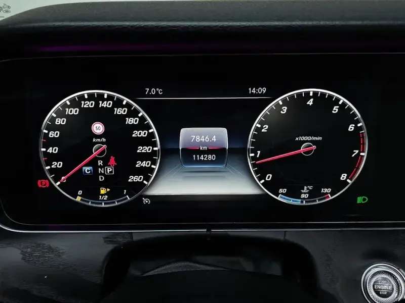 2018 Mercedes-Benz E-Класс с пробегом 114 280 км