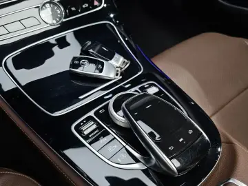 2018 Mercedes-Benz E-Класс с пробегом 78 005 км
