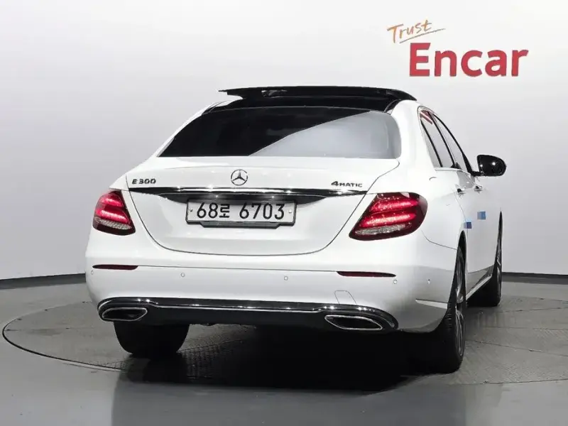 2018 Mercedes-Benz E-Класс с пробегом 122 865 км