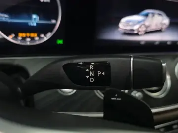2018 Mercedes-Benz E-Класс с пробегом 122 865 км