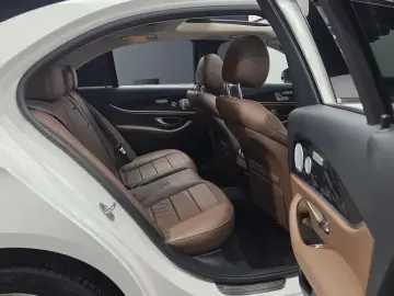 2018 Mercedes-Benz E-Класс с пробегом 122 865 км