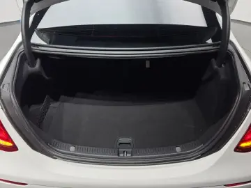 2018 Mercedes-Benz E-Класс с пробегом 122 865 км