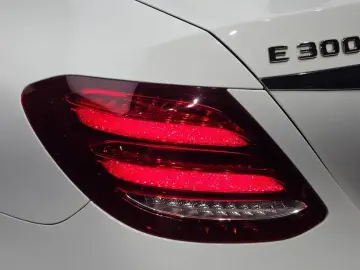 2018 Mercedes-Benz E-Класс с пробегом 122 865 км