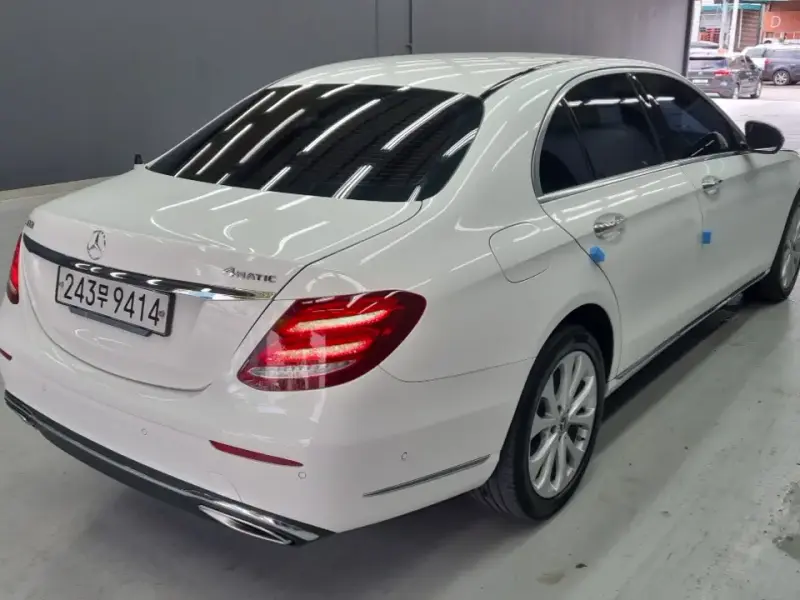 2020 Mercedes-Benz E-Класс с пробегом 141 038 км