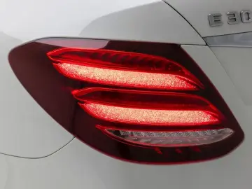 2020 Mercedes-Benz E-Класс с пробегом 72 475 км