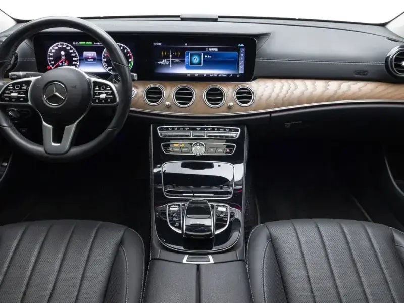 2020 Mercedes-Benz E-Класс с пробегом 56 346 км