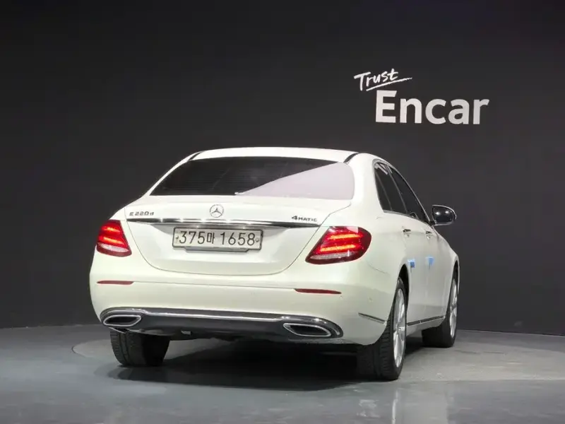 2020 Mercedes-Benz E-Класс с пробегом 109 429 км