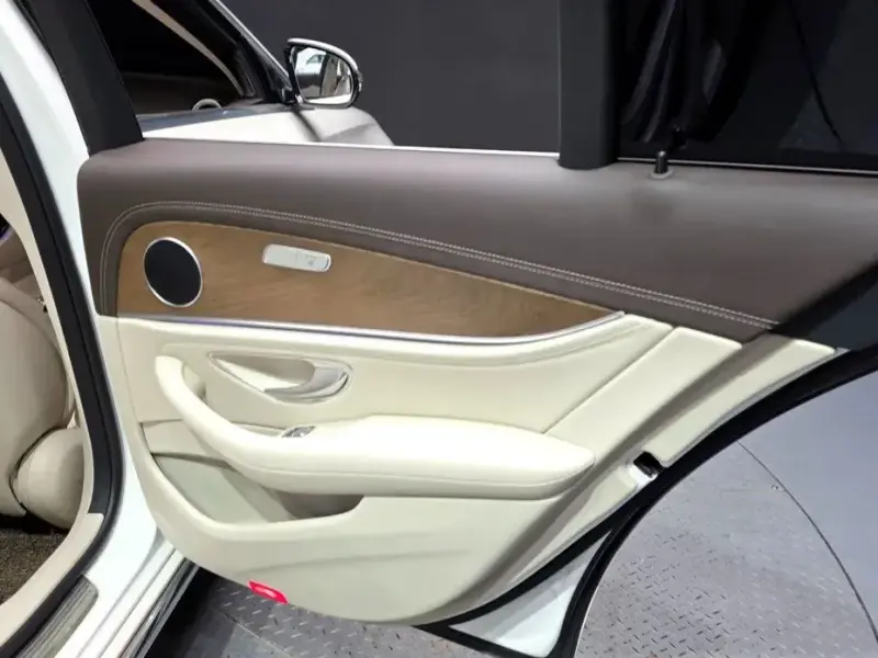 2020 Mercedes-Benz E-Класс с пробегом 109 429 км