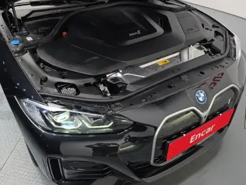 2022 BMW i4 с пробегом 41 600 км