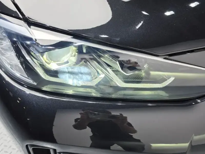 2022 BMW i4 с пробегом 41 600 км